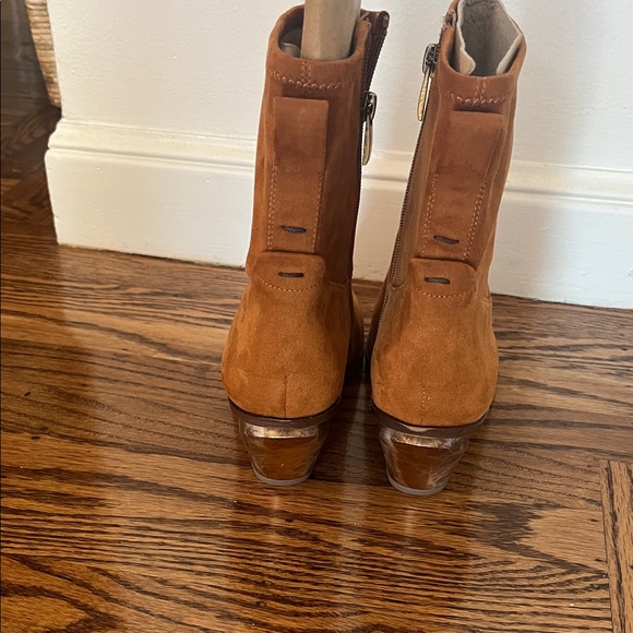 Franco Sarto Camel Suede Heeled Boots NEW Size 8 - Picture 6 of 7